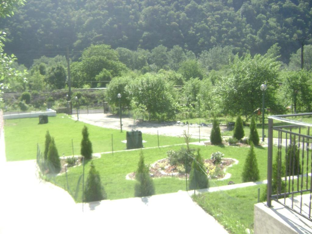 Pension Casa Natura Băile Herculane Exterior photo