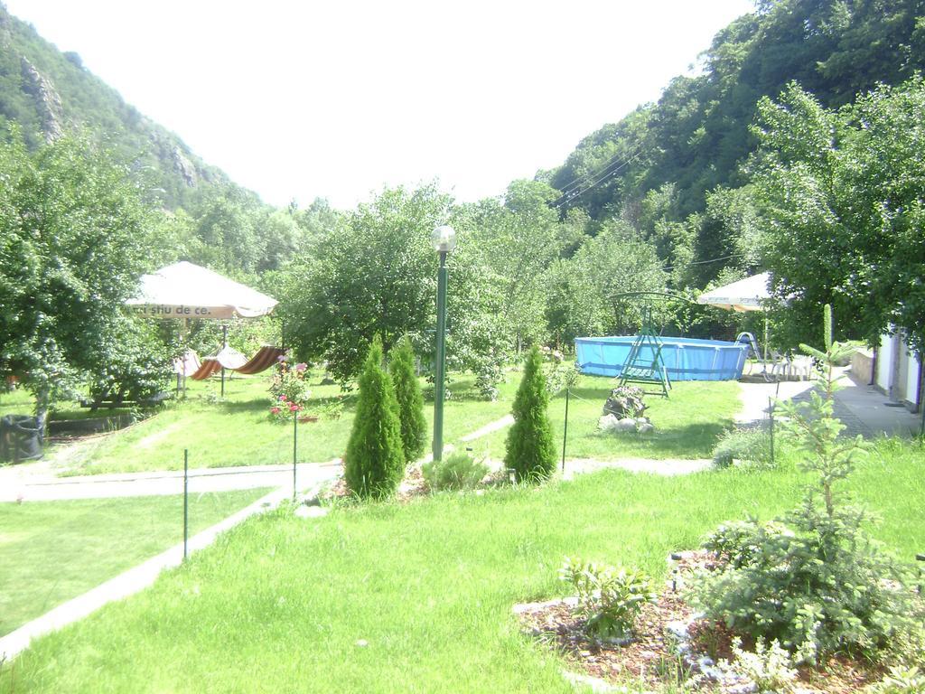 Pension Casa Natura Băile Herculane Exterior photo